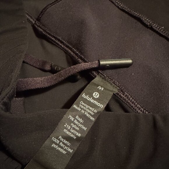 lululemon joggers - Picture 4 of 14